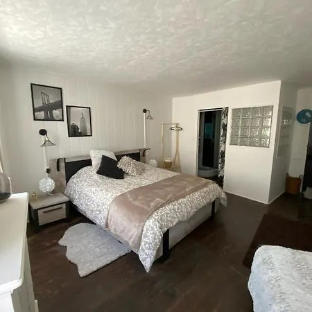 Poppy De Charme A 2 Min Centre-ville شقة