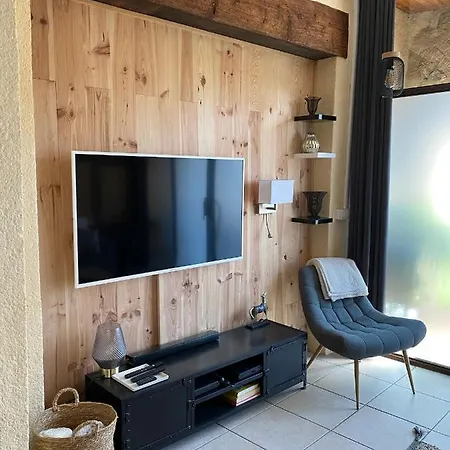 Poppy De Charme A 2 Min Centre-ville * فيجيا